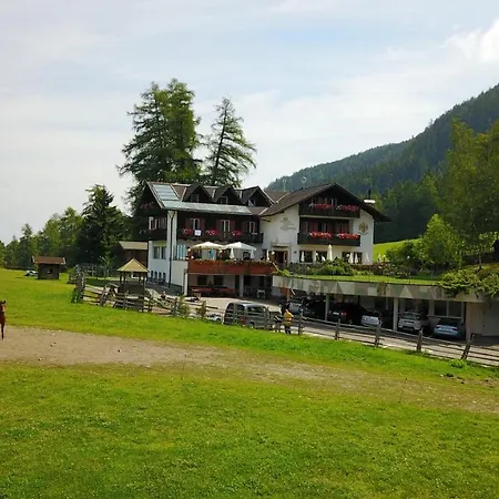Schneiderwiesen 宾馆 *